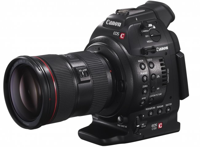 Canon EOS C100 mit EF 24-70mm f/2.8L IS USM (Quelle: Canon.de)